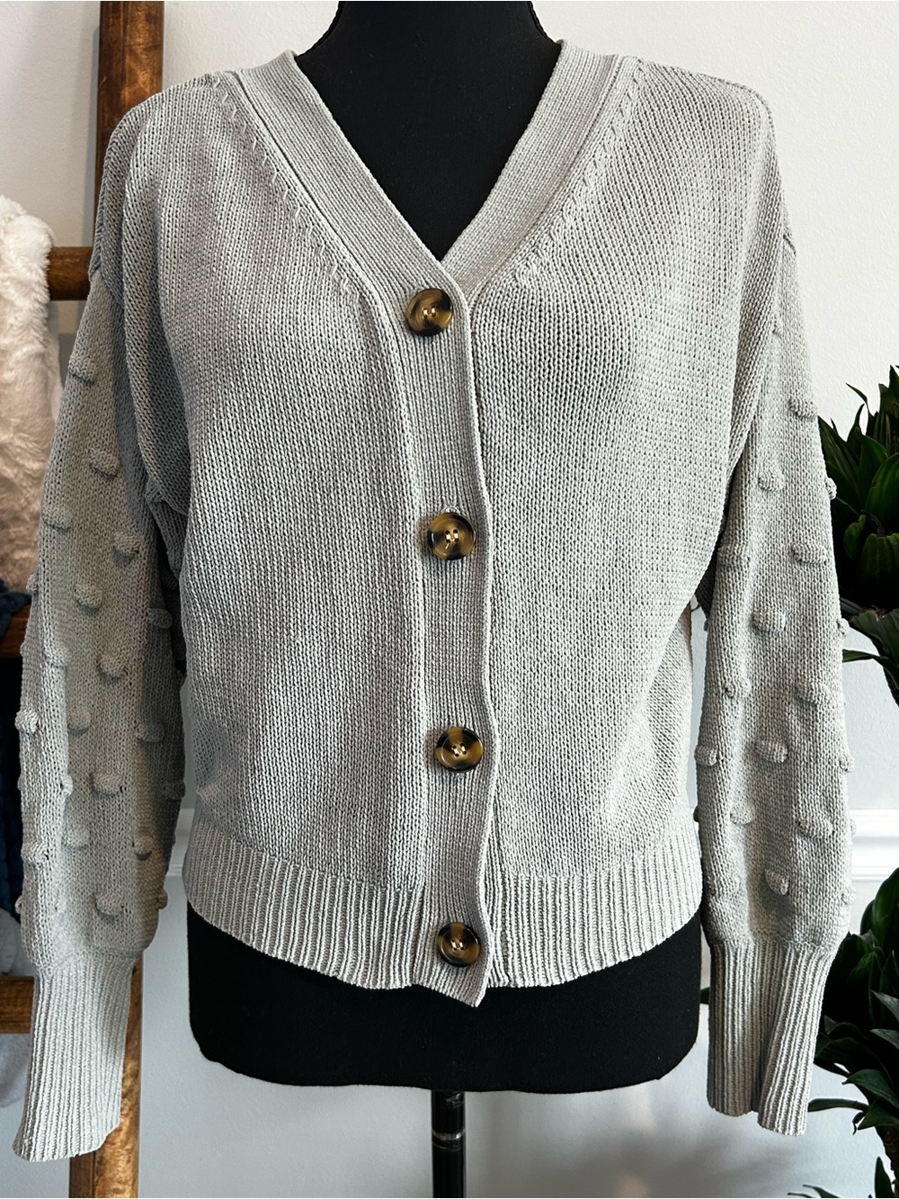 moon & madison Light Gray V-Neck Button Cardigan with Textured Sleeves Size M